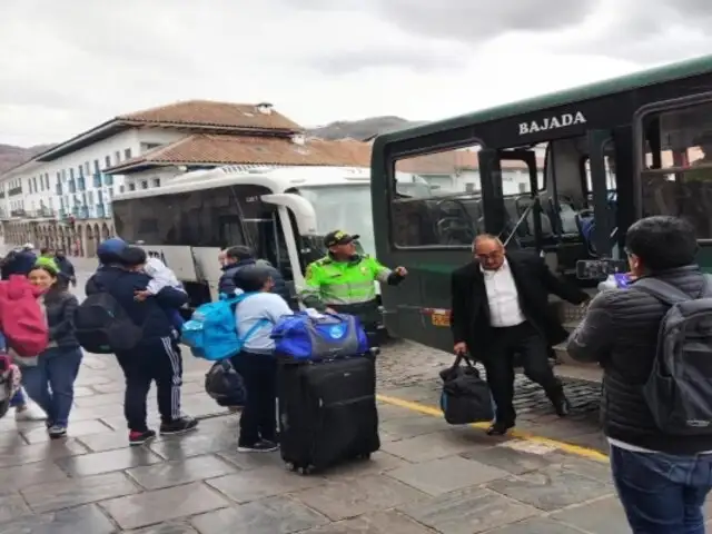 Paro agrario: PNP traslada a turistas hasta Plaza de Armas de Cusco para garantizar su seguridad