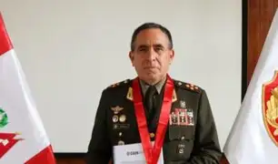 Walter Córdova Alemán, Cmdte Gral del Ejército, renunció "por motivos personales"
