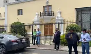 México confirma que familia de expresidente Pedro Castillo está en la embajada y ya tiene asilo