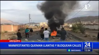 Arequipa: Manifestantes continúan bloqueando principales carreteras
