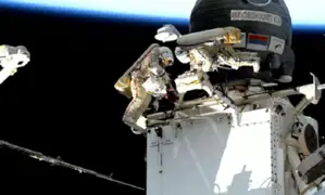 Astronautas quedan varados en el espacio tras fuga en nave espacial