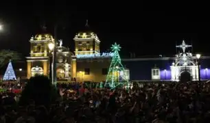 Trujillo: celebran tradicional Festival de Luces y Colores en la plaza de Armas previo a la noche buena