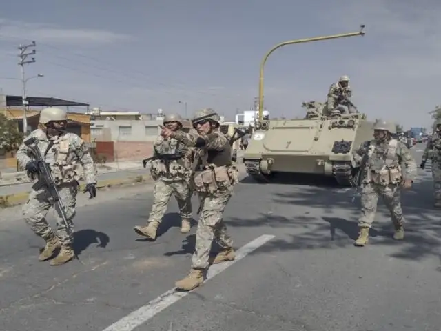 Miembros del Ejército refuerzan seguridad en la ciudad de Arequipa para evitar desmanes