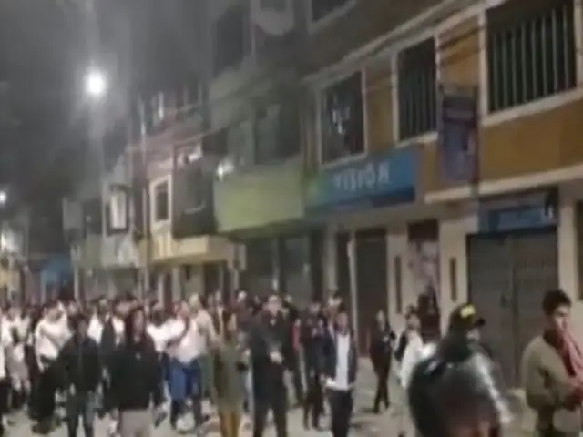 Protestas en el Perú: ciudadanos marchan por la paz ante ola de violentas manifestaciones