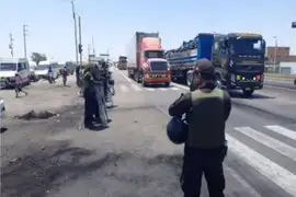Panamericana Sur: PNP libera tramos bloqueados hace varios días