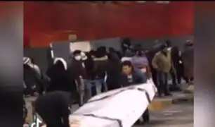 Cámaras de seguridad captaron a vándalos que saquearon supermercado en Puno