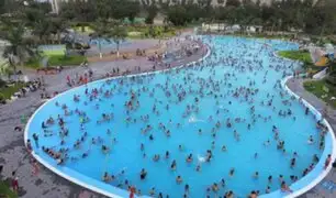 SJL: familias disfrutan de la piscina más grande de la capital a tan solo S/3.50