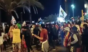 Larcomar: manifestantes protestaron en contra del Gobierno de Dina Boluarte cantando “Flor de retama”