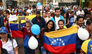 Canciller venezolano asegura que 300.000 venezolanos regresaron a su país porque situación mejoró