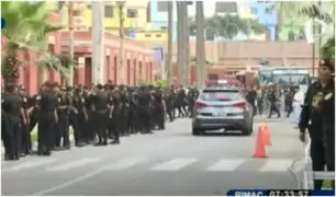 Protestas en Lima: llega gran comitiva policial al cuartel El Potao frente a 'Toma de Lima'
