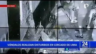 Toma de Lima: Vandalos rompen paredes del Centro de Lima para usar piedras como armas