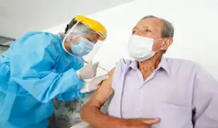 Vacuna bivalente: Comienza la vacunación en mayores de 60 años en Lima y Callao