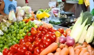 Suben precios de pollo, verduras y frutas en algunos mercados de Lima por bloqueos