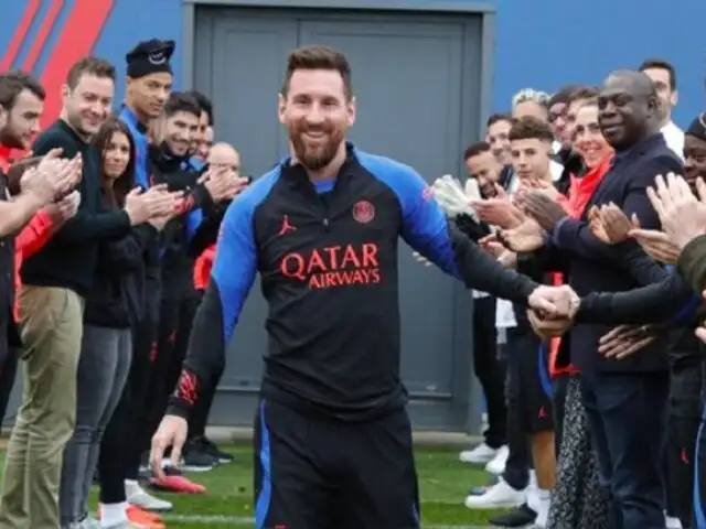 Lionel Messi fue homenajeado con un 'pasillo de honor' en su regreso al PSG