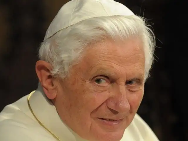 Benedicto XVI habría pedido destruir sus documentos privados