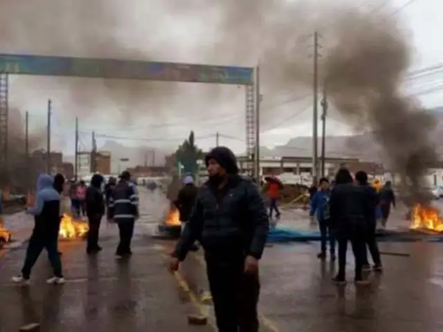 Puno: manifestantes causan desmanes y saquean centros comerciales y sede de Aduanas