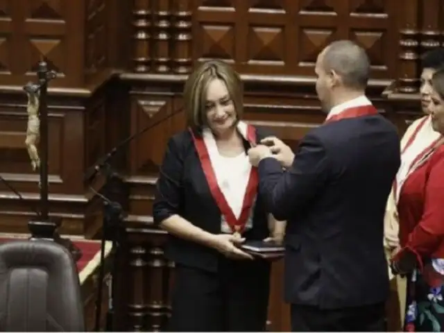 Nelcy Heidinger jura como congresista en reemplazo de Freddy Díaz