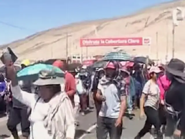 Bloqueos en Tacna: personas deben caminar alrededor de 5km para ingresar por Panamericana norte