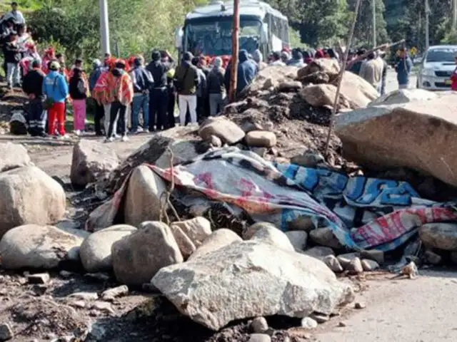 Bloqueos en Apurímac: transportistas afirman estar “secuestrados” y no les dan “tregua para pasar”
