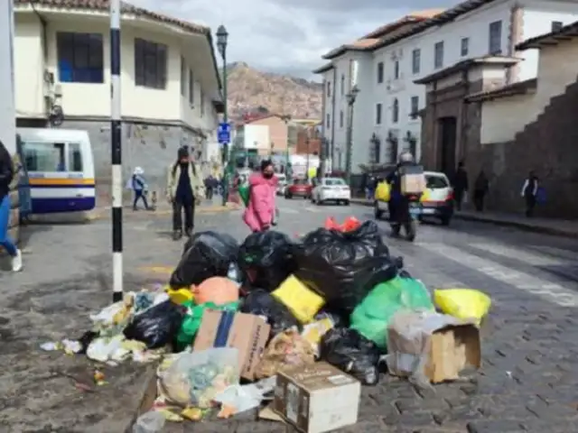 Cusco: Camión de basura no podrá operar por falta de combustible debido a protestas