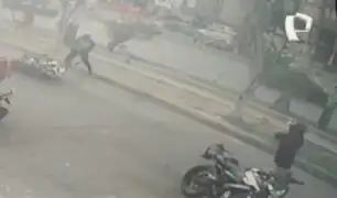 Balacera en Los Olivos: hampón le dispara a policía y luego le roba la moto