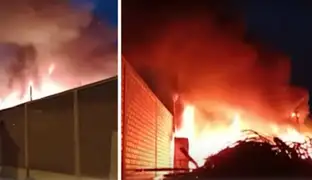 Juliaca: Vándalos incendian almacén de vehículos del Municipio