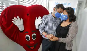 San Valentín: hombre con “nuevo” corazón celebra junto a su novia y llama a la donación de plaquetas