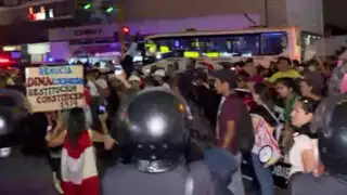 Miraflores: grupo de manifestantes llega al Parque Kennedy
