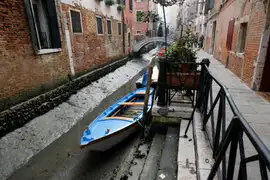 Alerta en Italia: se secan los canales de Venecia