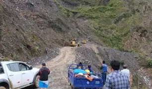 Tránsito restringido: intensas lluvias provocan nuevo deslizamiento en carretera  de Ayacucho