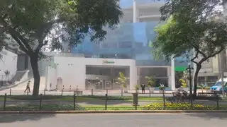 VIDEO: Reportan amago de incendio en cochera de un edificio en Miraflores