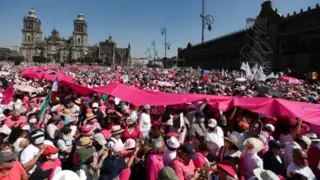 López Obrador: multitudinaria manifestación contra defensor internacional de Castillo
