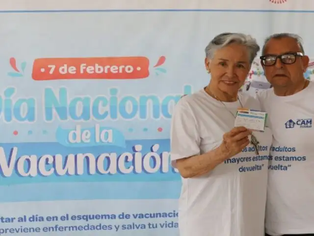 Adultos mayores celebran segundo aniversario de la llegada de la vacuna contra el covid-19 al Perú