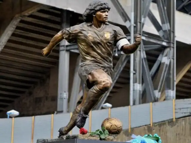 ¿Por qué el Nápoli quitó estatua de Diego Maradona de su estadio y la devolvió al artista que la creó?