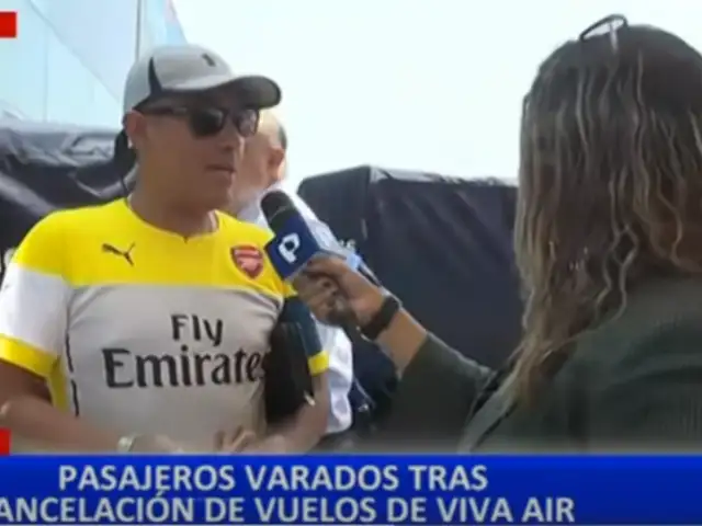 Cientos de pasajeros de la aerolínea Viva Air permanecen varados en aeropuerto Jorge Chevez