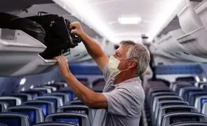 Congreso busca eliminar cobros extras de aerolíneas por asientos y equipajes