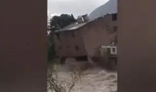 Casa de 3 pisos cae al Río Rímac y familia lo pierde todo: Alcalde de Chosica promete ayudarlos