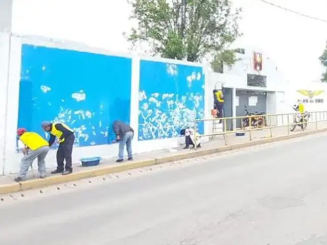 Cusco: presos limpian, pintan y arreglan colegios ante el inicio del año escolar 2023