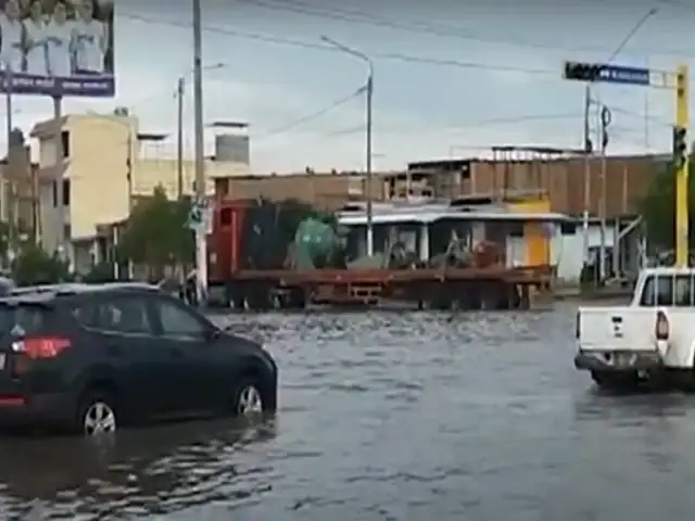 Piura: calles y viviendas terminan inundadas tras lluvia de 8 horas
