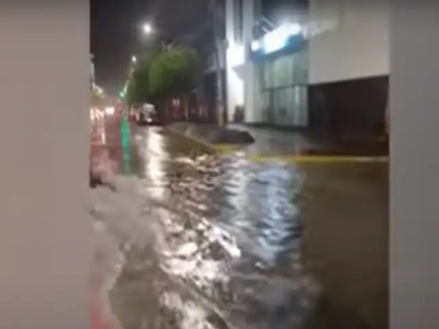 Chiclayo: calles inundadas y suspensión de salidas de buses interprovinciales tras 12 horas de lluvias