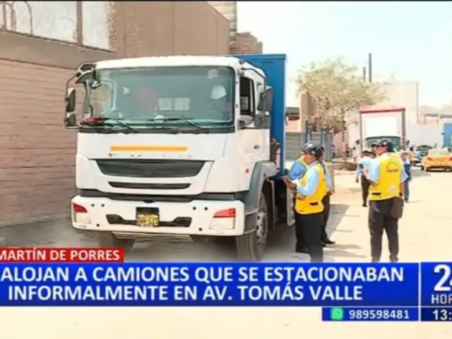 SMP: Desalojan camiones estacionados informalmente en avenida Tomás Valle