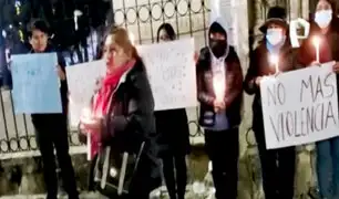 Juliaca: amigos y colegas de enfermera ultrajada realizaron una vigilia en la plaza de armas