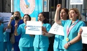 Colegio de Enfermeros exige al MIMP que no desampare a los hijos de víctima de feminicidio