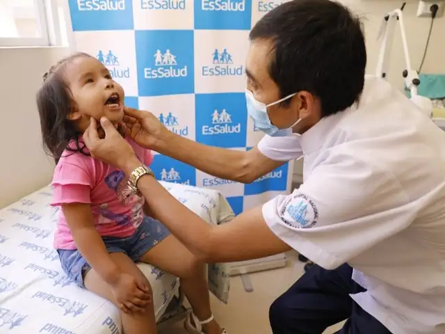Essalud: médicos salvan vida de niña huanuqueña gracias a exitosa reconstrucción de mandíbula