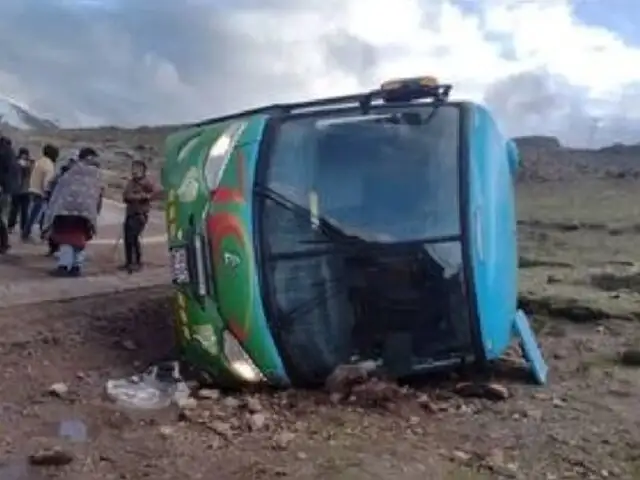 Huancavelica: varios heridos deja volcadura de bus interprovincial en Castrovirreyna