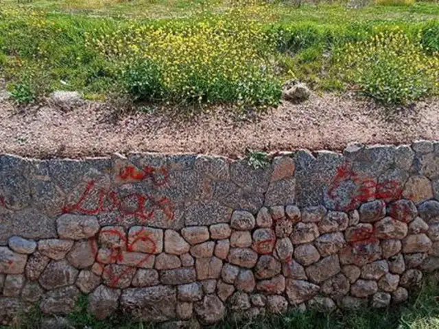 Cusco: realizan pintas en muro inca ubicado cerca al Parque Arqueológico de Sacsayhuamán