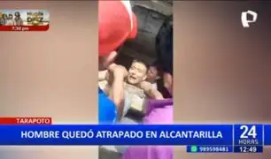 Tarapoto: Hombre en presunto estado de ebriedad queda atrapado en alcantarilla