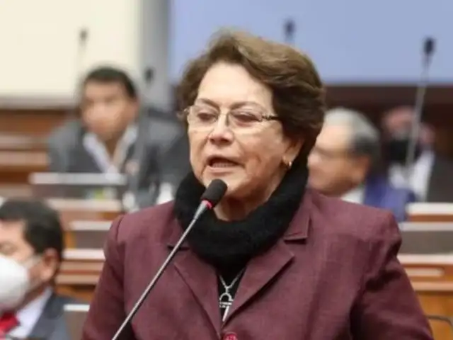 Gladys Echaíz pide al Fiscal de la Nación que actúe ante presuntas irregularidades de Domingo Pérez