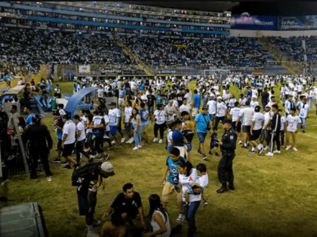 El Salvador: estampida en estadio deja 12 muertos y 100 heridos