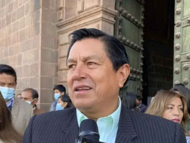 Alcalde de Cusco sobre abucheos en su contra: "Eran personas contratadas, ninguno era peruano"